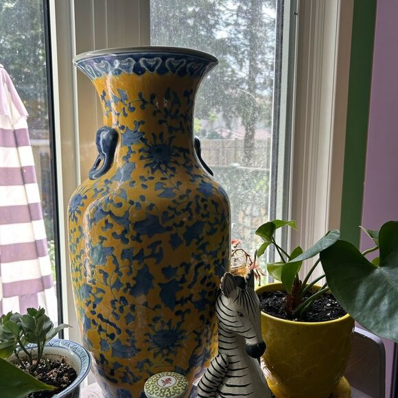 Vintage Artistic Yellow and Blue Asian Floral Vase 19" tall - Picture 11 of 12